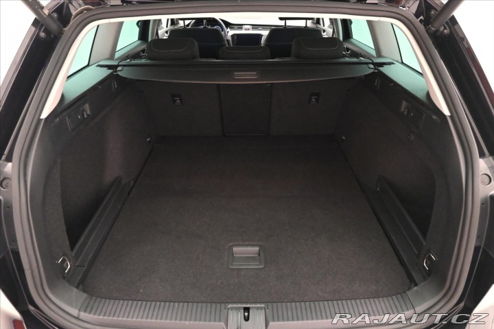 Volkswagen Passat 2,0 TDI 110KW DSG BUSINES 2023
