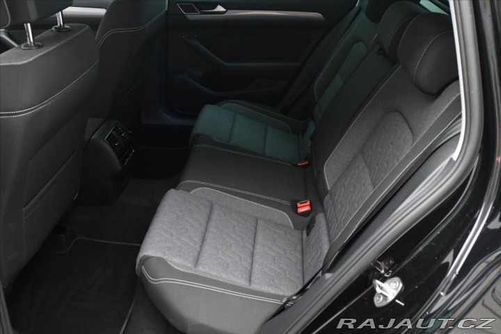 Volkswagen Passat 2,0 TDI 110KW DSG BUSINES 2023