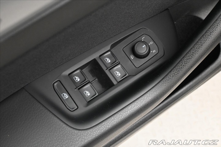 Volkswagen Passat 2,0 TDI 110KW DSG BUSINES 2023
