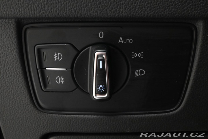 Volkswagen Passat 2,0 TDI 110KW DSG BUSINES 2023