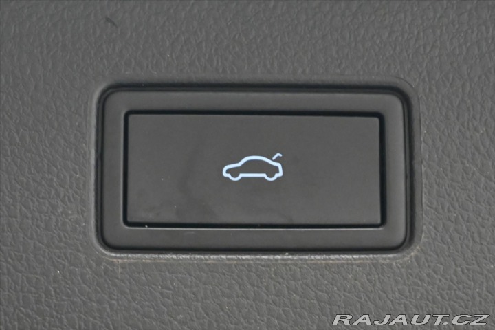 Volkswagen Passat 2,0 TDI 110KW DSG BUSINES 2023