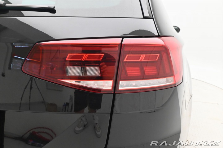 Volkswagen Passat 2,0 TDI 110KW DSG BUSINES 2023