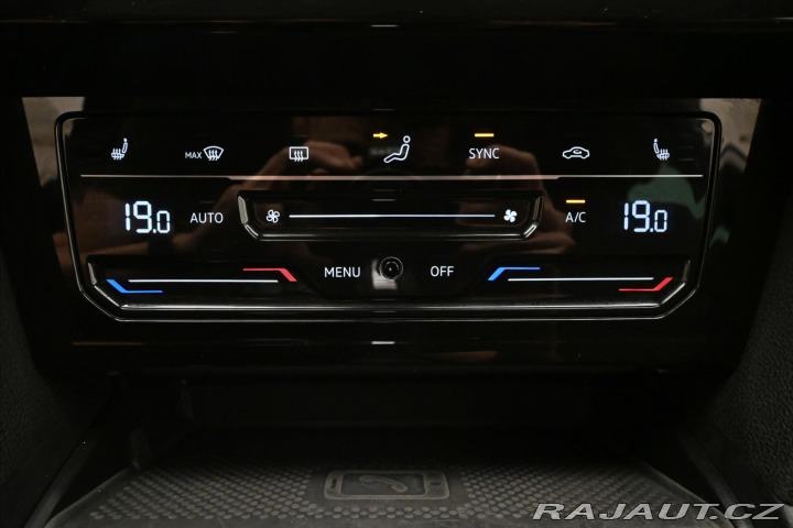 Volkswagen Passat 2,0 TDI 110 kW DSG Busine 2022