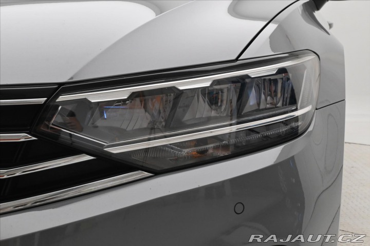Volkswagen Passat 2,0 TDI 110kW DSG Busines 2022