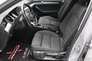 Volkswagen Passat 2,0 TDI 110 kW DSG Busine 2022