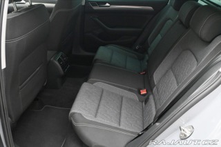 Volkswagen Passat 2,0 TDI 110 kW DSG Busine 2022