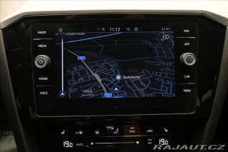 Volkswagen Passat 2,0 TDI 110 kW DSG Busine 2022