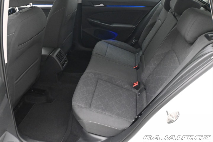 Volkswagen Golf 2,0 TDI 110 kW Life Záruk 2023
