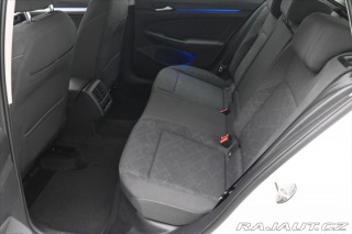 Volkswagen Golf 2,0 TDI 110 kW Life Záruk 2023