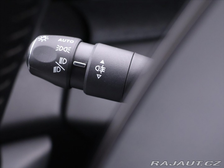 Peugeot 308 1,2 PT 96kW CZ Allure LED 2022