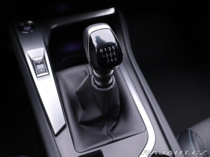 Peugeot 308 1,2 PT 96kW CZ Allure LED 2022