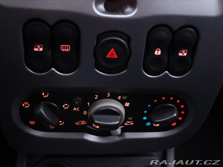 Dacia Duster 1,6 i 77kW 4x4 Klima Serv 2012