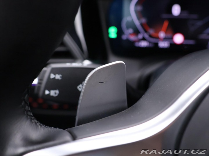 BMW 3 2.0 330i 190kW M-Sport CZ 2021