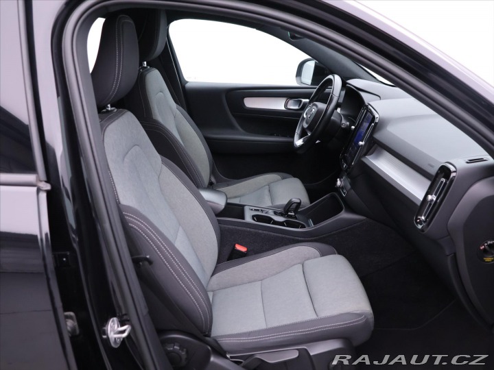 Volvo XC40 2,0 B3 120kW Core DCT CZ 2022