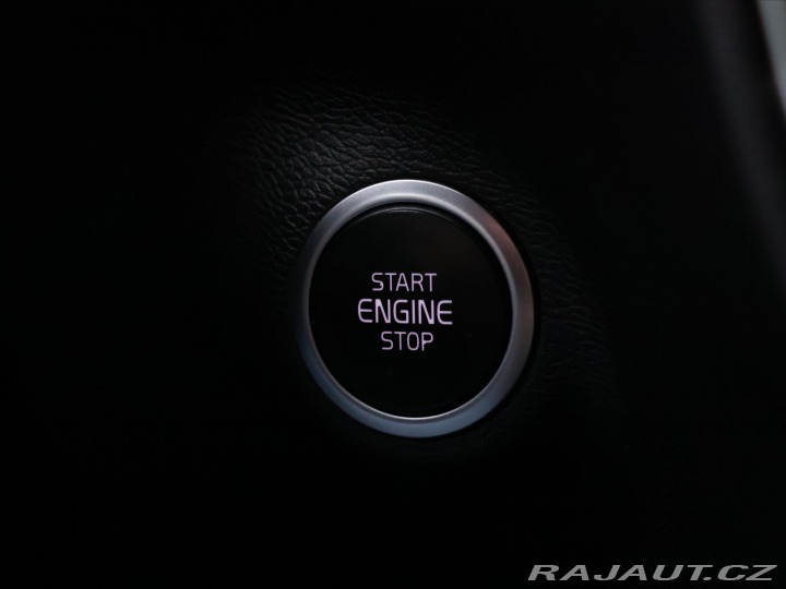 Volvo XC40 2,0 B3 120kW Core DCT CZ 2022
