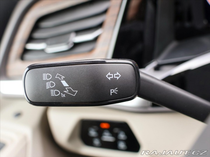 Volkswagen Multivan 2,0 TDI DSG Long Style 7- 2026