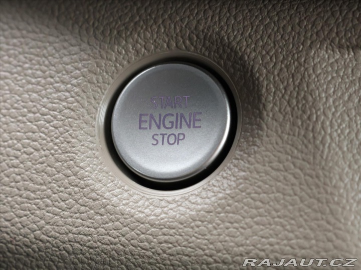 Volkswagen Multivan 2,0 TDI LONG STYLE DSG 7- 2026