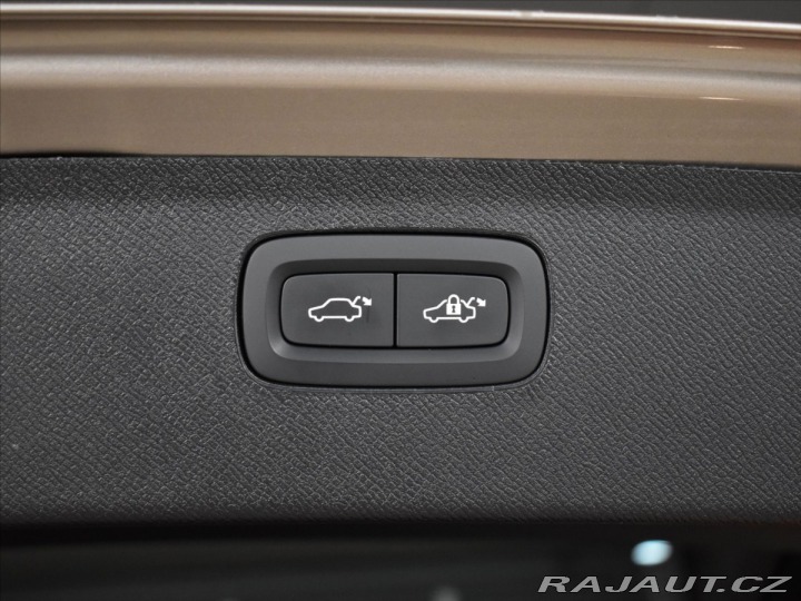 Volvo XC90 2,0 T8 AWD PLUS Ventilace 2025