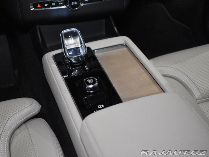 Volvo XC90 2,0 T8 AWD PLUS Ventilace 2025