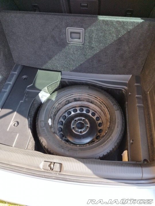 Volkswagen Passat 2,0   TDI 103KW, tempomat 2013