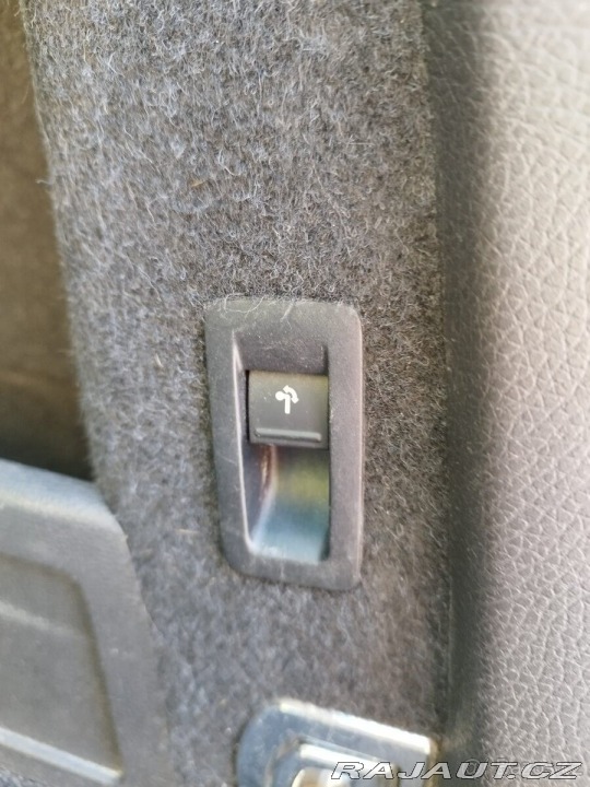 Volkswagen Passat 2,0   TDI 103KW, tempomat 2013