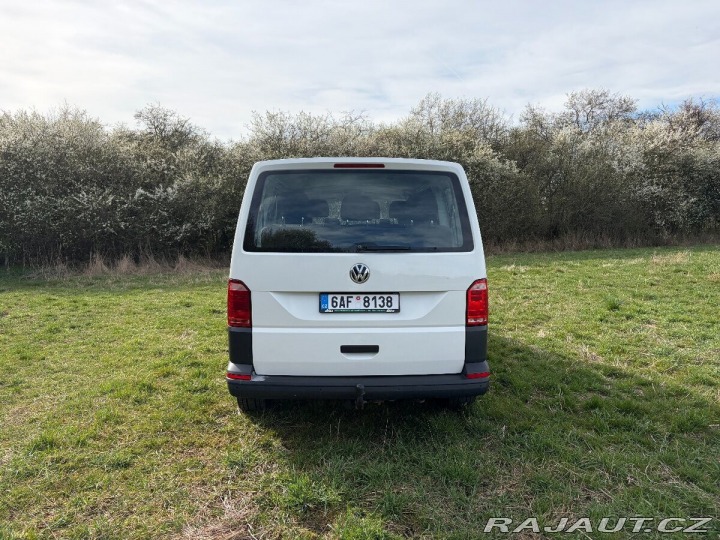 Volkswagen Transporter 2,0 T6 TDI DSG / 9 míst 2017