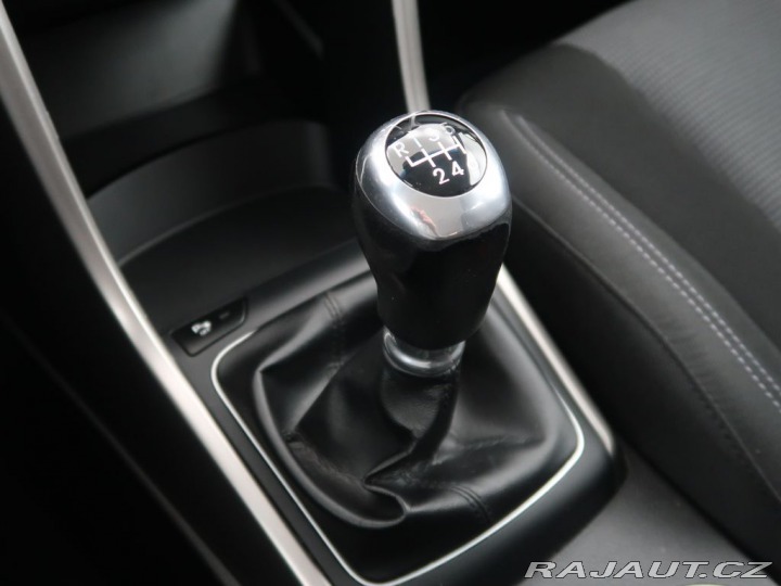 Hyundai i30 1.6GDI,99kW,CZ,Manuál 2015