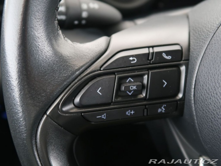 Toyota Yaris 1.5Hybrid,CZ,Comfort Tech 2021