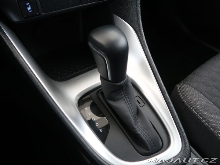 Toyota Yaris 1.5Hybrid,CZ,Comfort Tech 2021