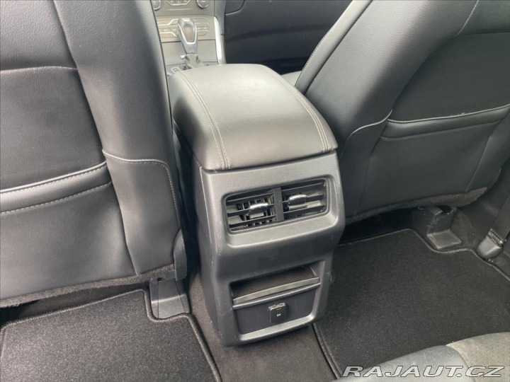 Ford S-MAX 2,0 TDCi 110kW Titianium* 2017