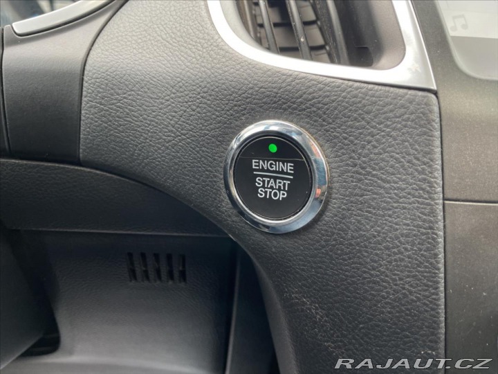 Ford S-MAX 2,0 TDCi 110kW Titianium* 2017