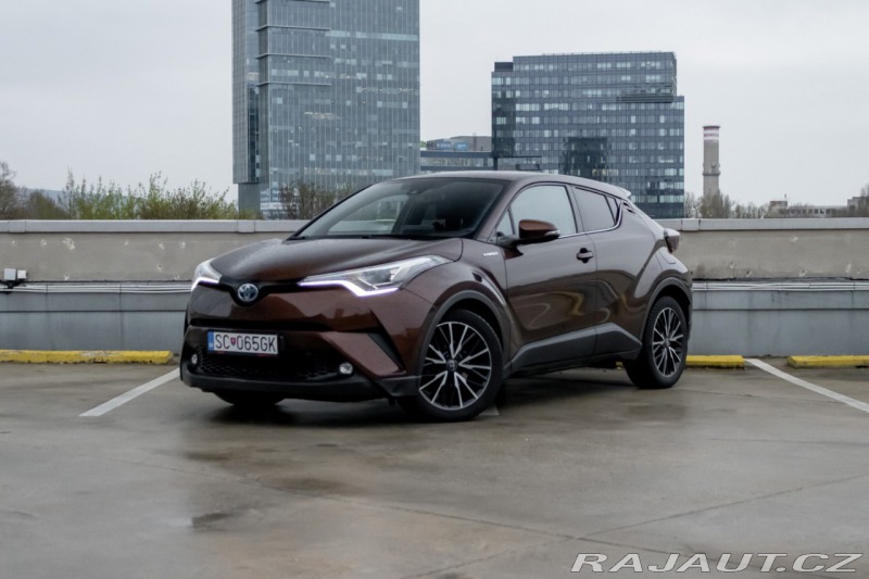 Toyota C-HR / 1.8/ Hybrid/ Executive