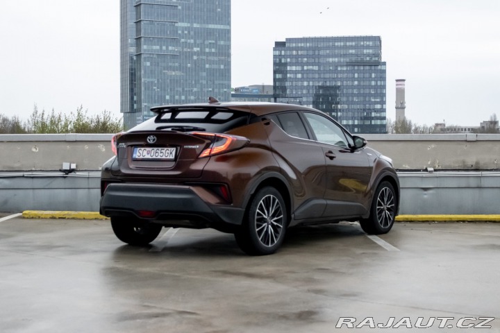 Toyota C-HR 1.8 Hybrid Executive Aut 2017