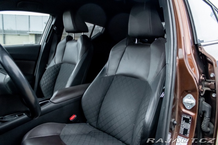 Toyota C-HR / 1.8/ Hybrid/ Executive 2017