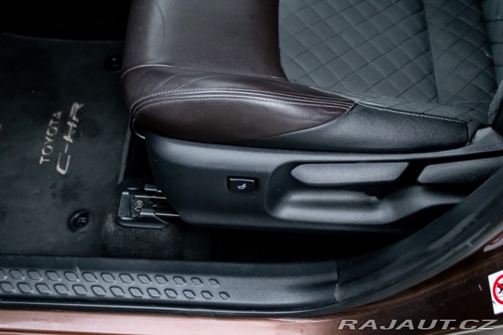 Toyota C-HR / 1.8/ Hybrid/ Executive 2017