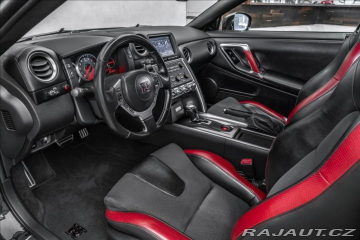 Nissan GT-R Black edition 620PS 2011