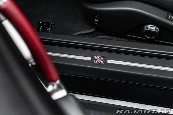 Nissan GT-R Black edition 620PS 2011