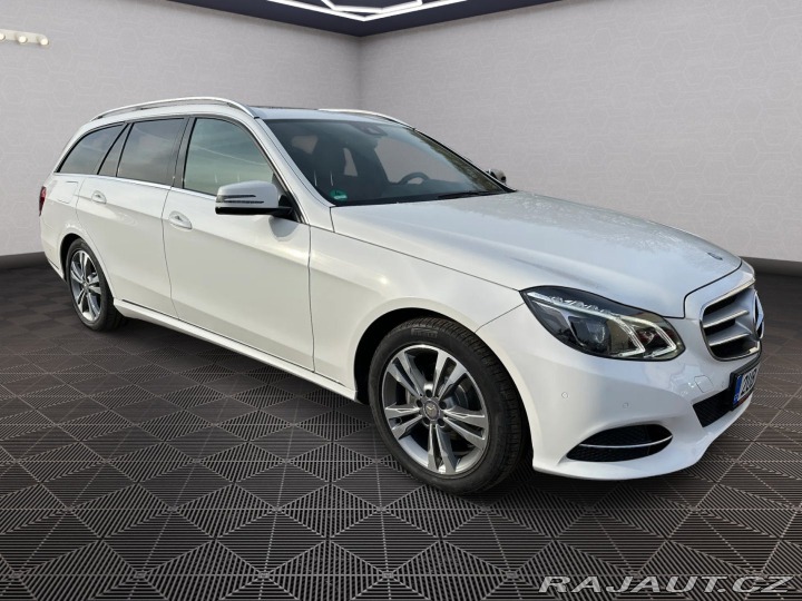 Mercedes-Benz E 220Cdi Avantgarde 9G-Tron 2016