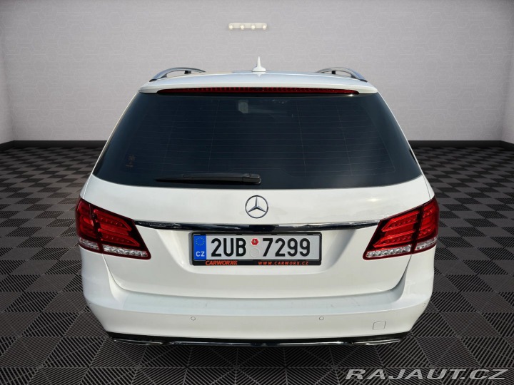 Mercedes-Benz E 220Cdi Avantgarde 2016