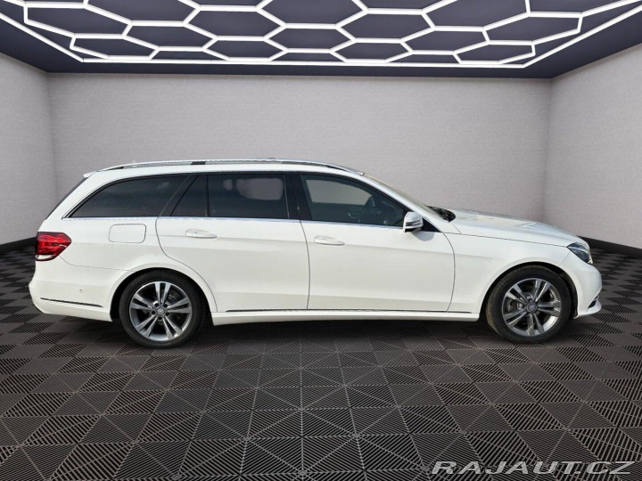 Mercedes-Benz E 220Cdi Avantgarde 9G-Tron 2016