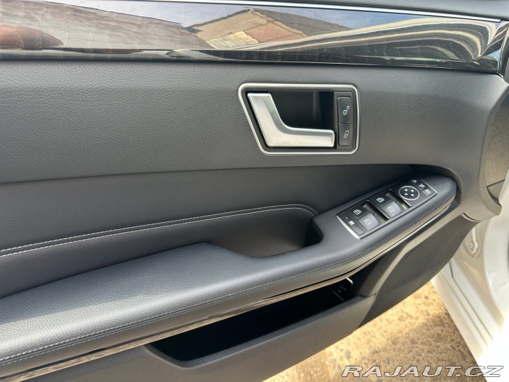 Mercedes-Benz E 220Cdi Avantgarde 9G-Tron 2016