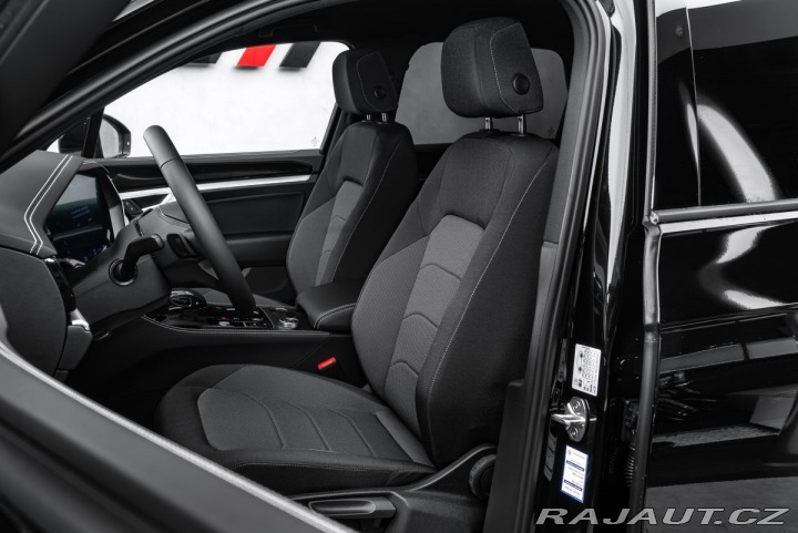 Volkswagen Touareg 3.0 TDI 170kW 4M LED, Nav 2021