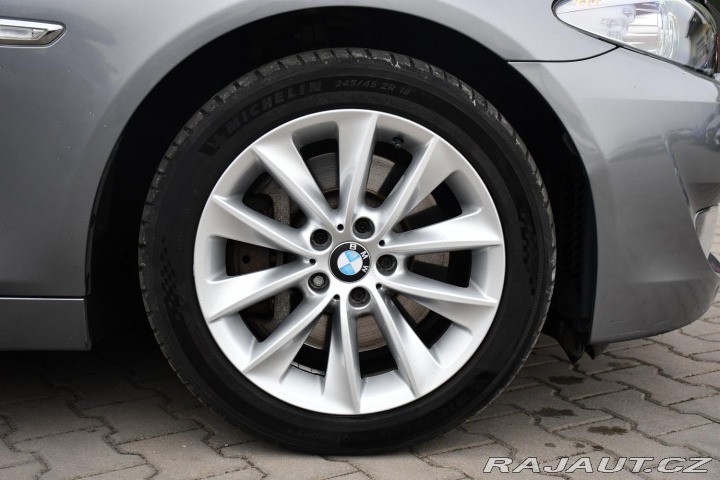 BMW 5 530d xDrive ČR 2xKOLA 2011