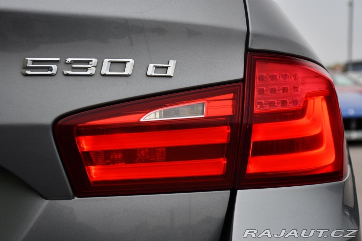 BMW 5 530d xDrive ČR 2xKOLA 2011
