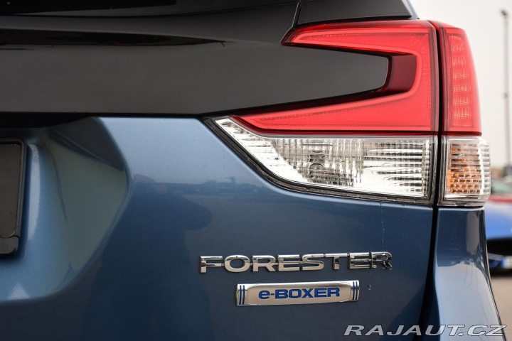 Subaru Forester e-BOXER ACC CARPLAY KAMER 2022