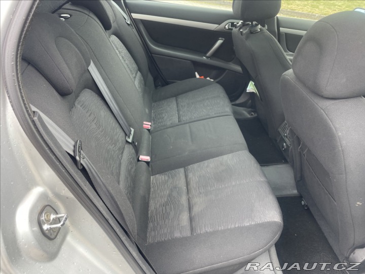 Peugeot 407 1,6 HDi 80kw SW velmi dob 2005