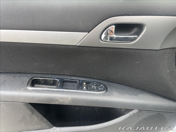 Peugeot 407 1,6 HDi 80kw SW velmi dob 2005