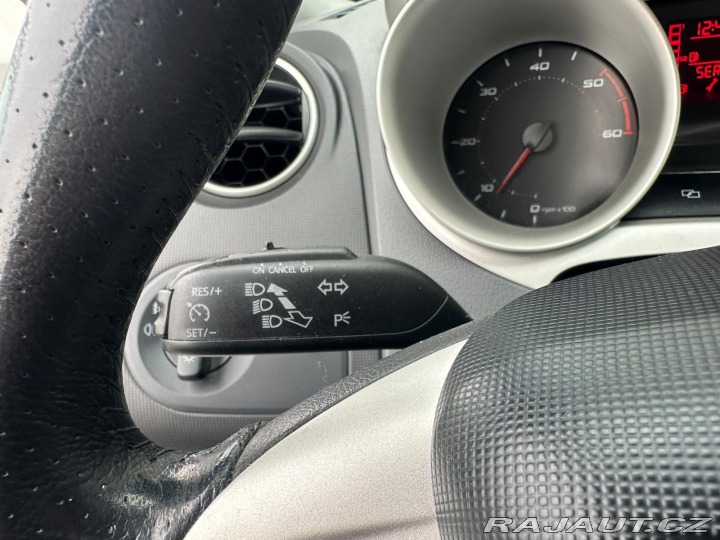 Seat Ibiza 1.6TDi, 77KW, VYHŘ.SED.,T 2011