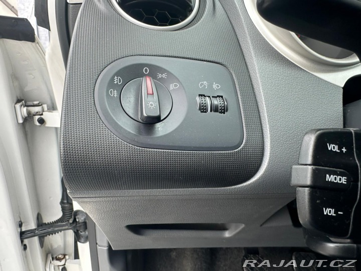 Seat Ibiza 1.6TDi, 77KW, VYHŘ.SED.,T 2011