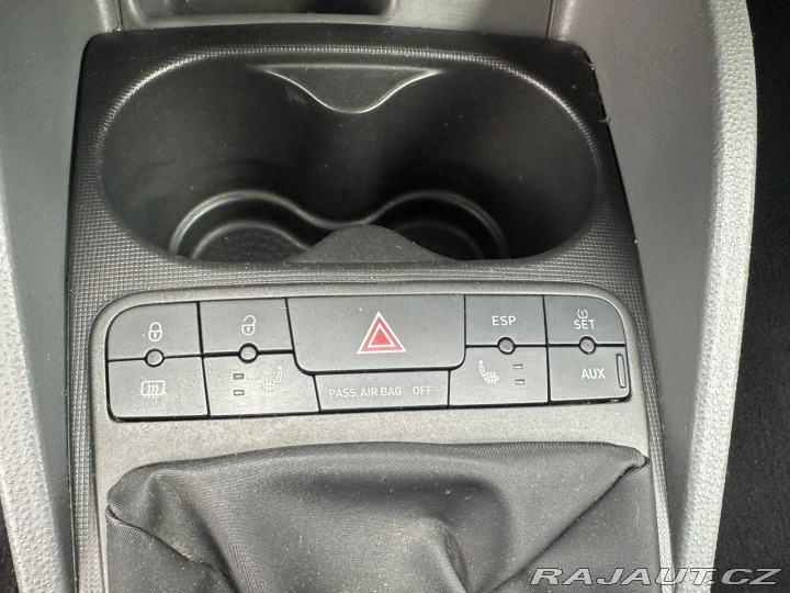 Seat Ibiza 1.6TDi, 77KW, VYHŘ.SED.,T 2011